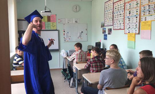 кто совсем не готов отпускать ребенка за границу - Английский лагерь SmileCamp в Подмосковье